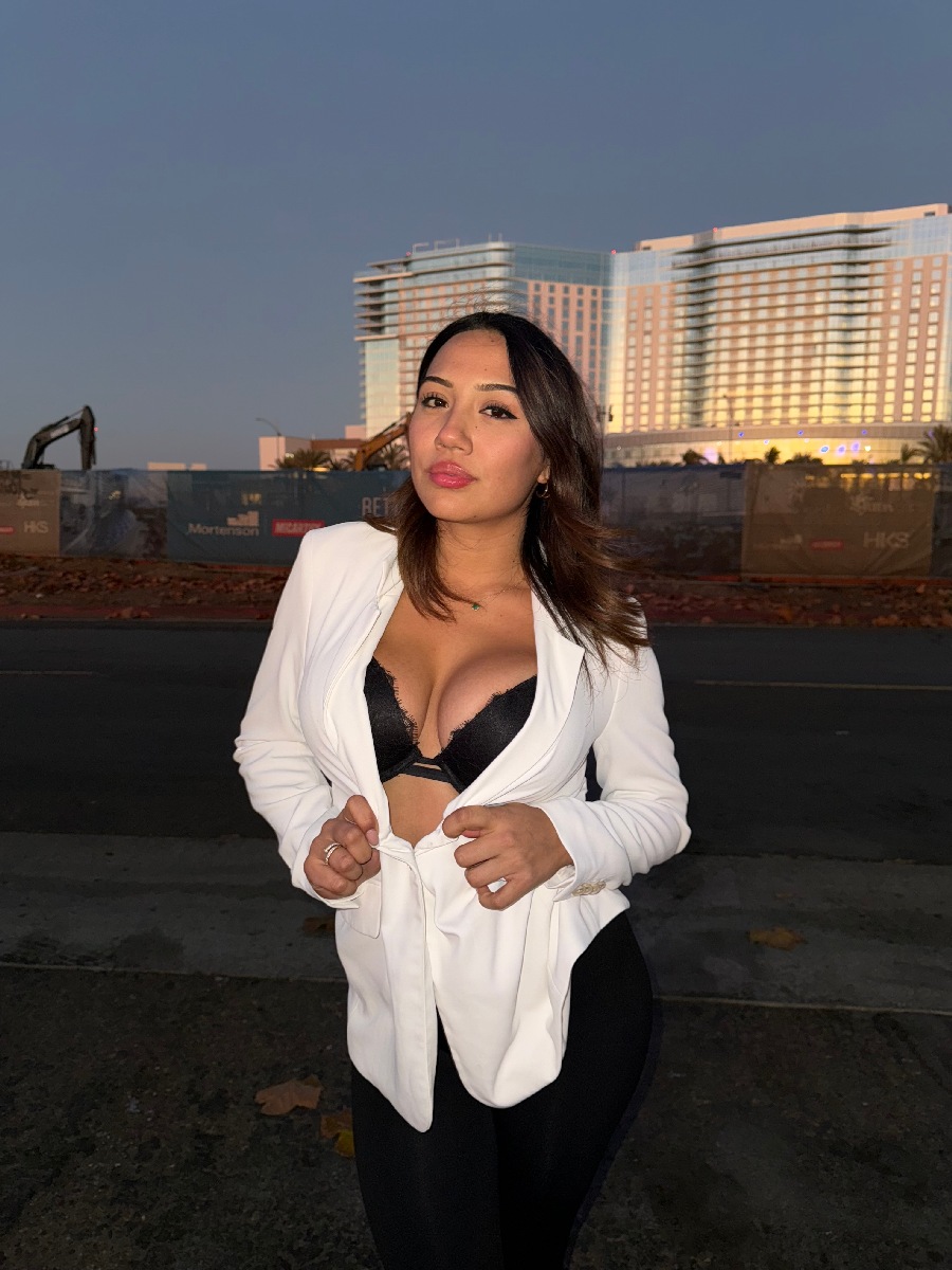 Take a pause and enjoy Ali Cruz — streaming from General Santos