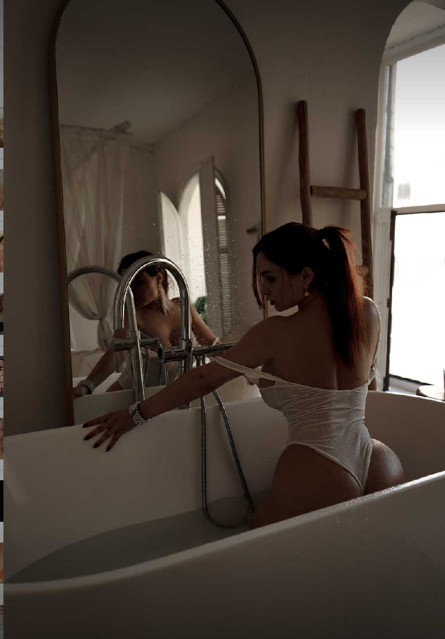 A playful frame from Miranda Faith nude — online in General Santos